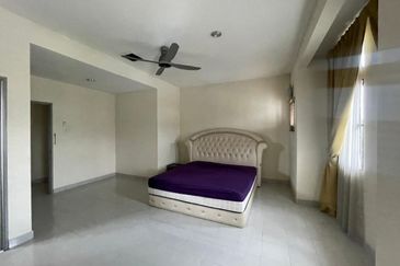 Kemuning Green Hill 3 Corner unit for Sale