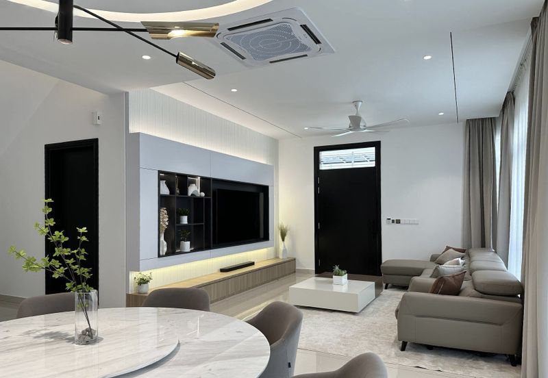 800k double storey house in Kota Kemuning