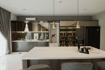 1.2M house IN Kota Kemuning