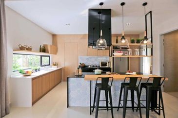 New Kota Kemuning Early Bird Lakefront Villa Bunga