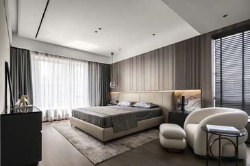 New Lakefront Villa Bungalow IN Kota Kemuning