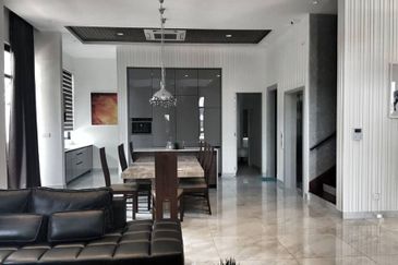 Kota Kemuning 1.58M Lakefront Villa Bungalow