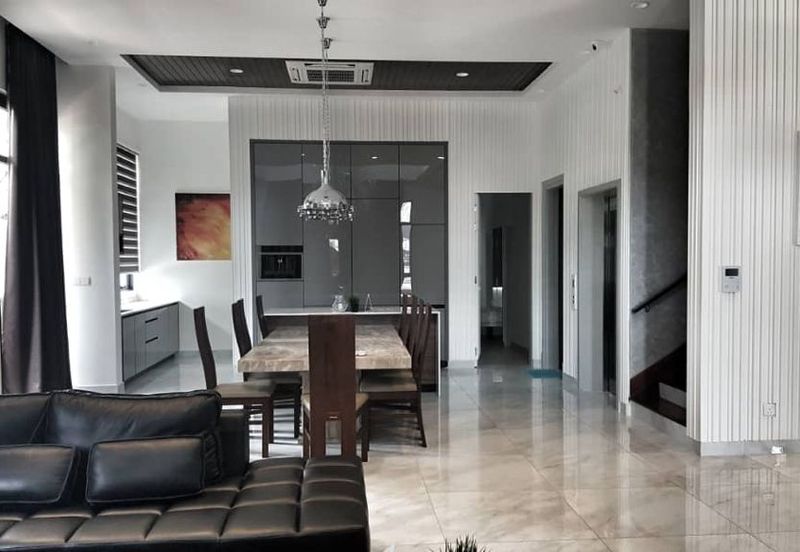 Kota Kemuning 1.58M Lakefront Villa Bungalow