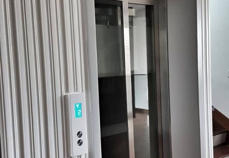 Kota Kemuning 1.58M Lakefront Villa Bungalow