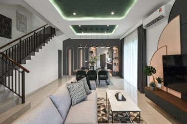 Puchong South 2sty Link Hse RM900k Inter End Corner