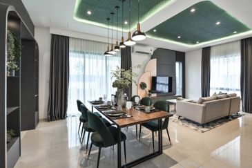 Puchong South 2sty Link Hse RM900k Inter End Corner