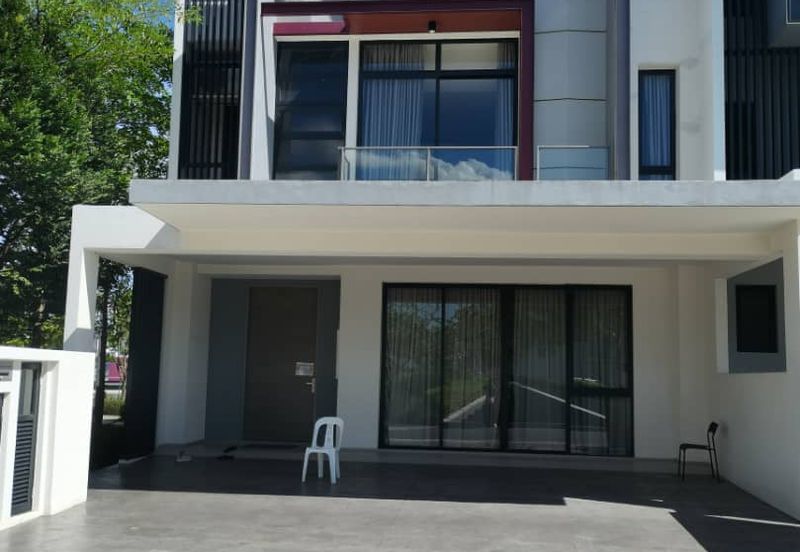 Kota Kemuning 2 Sty Superlink 26 x 70 