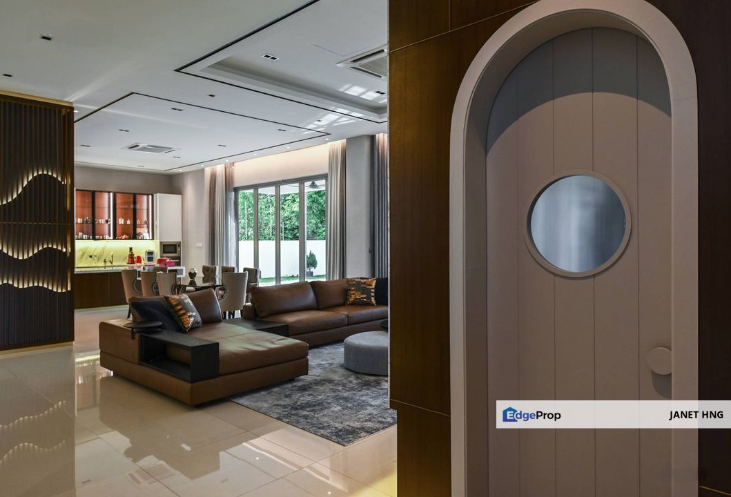 LUXURY 2 STOREY BUNGALOW IN KOTA KEMUNING, Selangor, Kota Kemuning