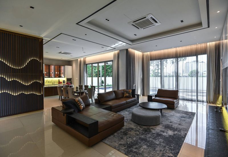 LUXURY 2 STOREY BUNGALOW IN KOTA KEMUNING