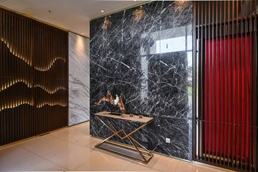 LUXURY 2 STOREY BUNGALOW IN KOTA KEMUNING