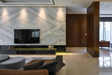 LUXURY 2 STOREY BUNGALOW IN KOTA KEMUNING