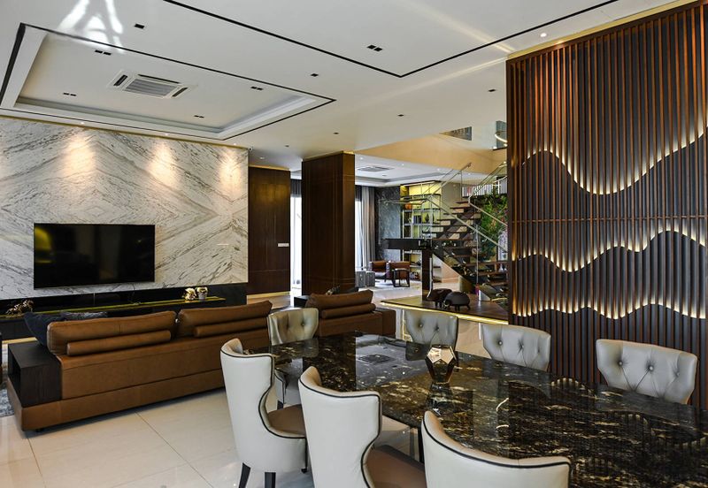 LUXURY 2 STOREY BUNGALOW IN KOTA KEMUNING