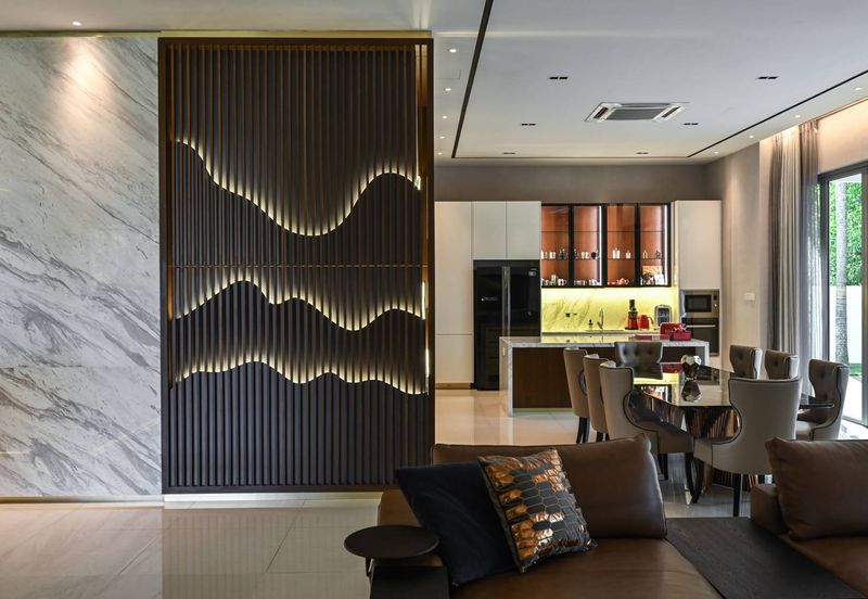 LUXURY 2 STOREY BUNGALOW IN KOTA KEMUNING