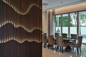 LUXURY 2 STOREY BUNGALOW IN KOTA KEMUNING