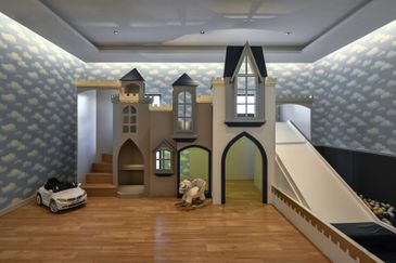 LUXURY 2 STOREY BUNGALOW IN KOTA KEMUNING