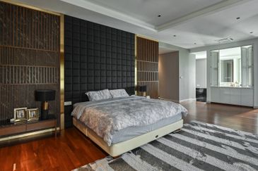 LUXURY 2 STOREY BUNGALOW IN KOTA KEMUNING