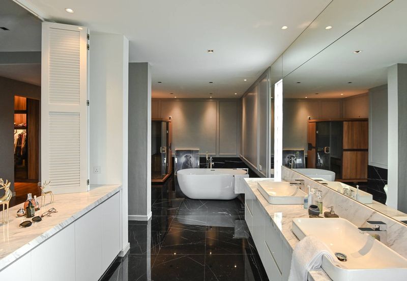 LUXURY 2 STOREY BUNGALOW IN KOTA KEMUNING