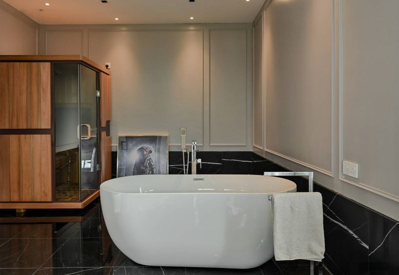 LUXURY 2 STOREY BUNGALOW IN KOTA KEMUNING