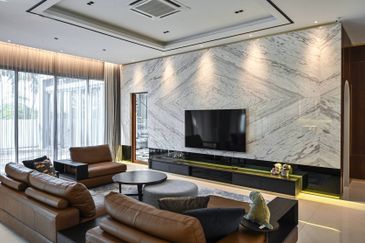 LUXURY 2 STOREY BUNGALOW IN KOTA KEMUNING