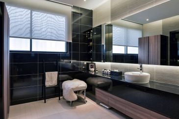 LUXURY 2 STOREY BUNGALOW IN KOTA KEMUNING