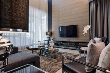 LUXURY 2 STOREY BUNGALOW IN KOTA KEMUNING