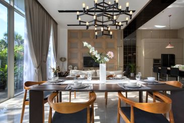  Big Land & Size VILLA with Beautiful Garden Towns