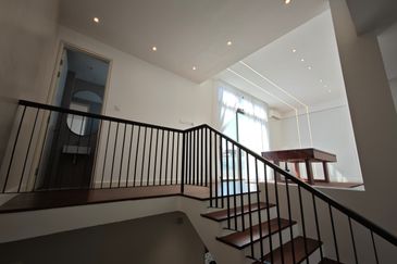 Luxurious Semi D in Kota Kemuning