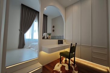 Luxurious Semi D in Kota Kemuning