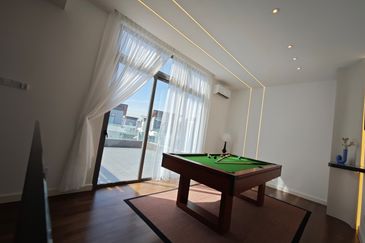 Luxurious Semi D in Kota Kemuning