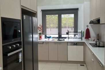 Dalia Residences @ Tropicana Aman