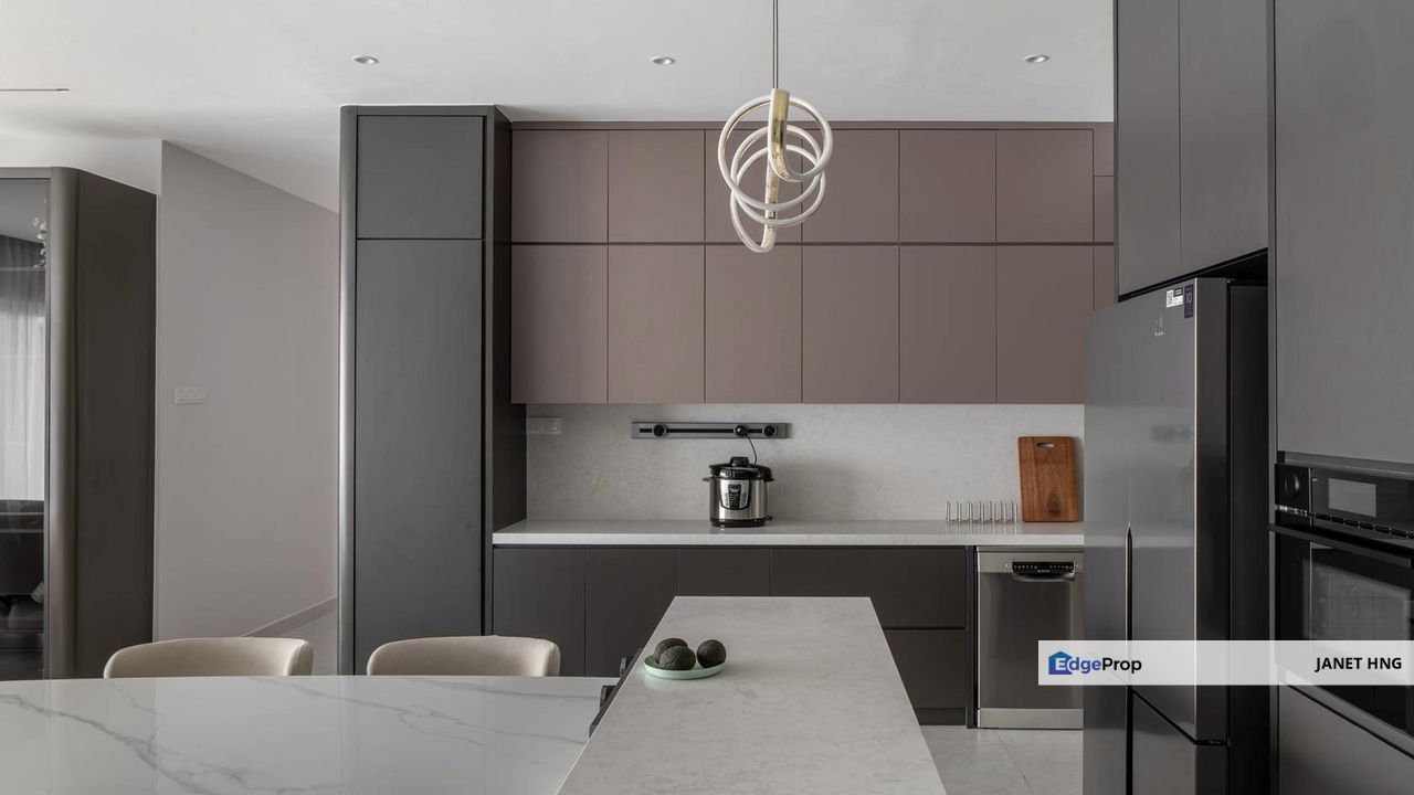 Partially Furnished Condo for just RM429K, Selangor, Kota Kemuning