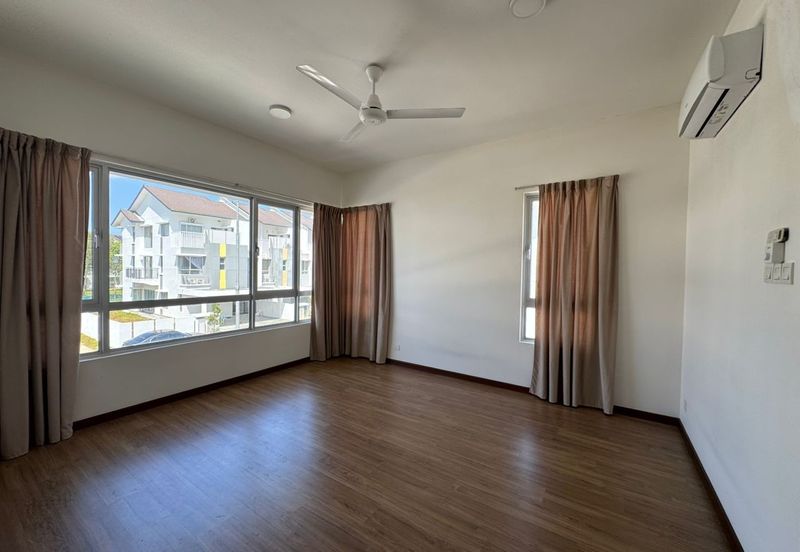 Tropicana Aman Bayan Residences