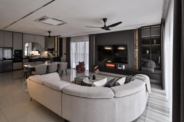 Persiaran Puncak Alam 1 