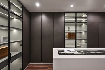 Persiaran Puncak Alam 1 