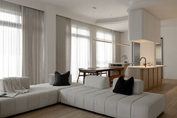 Persiaran Puncak Alam 1 