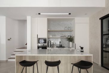 Persiaran Puncak Alam 1 