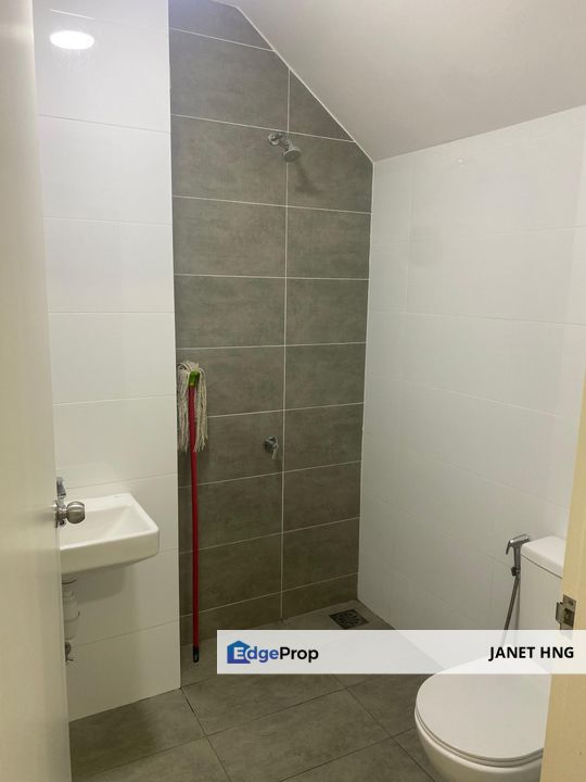 Sencilia Double Storey House for rent, Selangor, Telok Panglima Garang