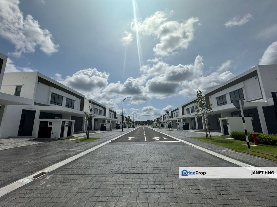 Sencilia Double Storey House for rent, Selangor, Telok Panglima Garang