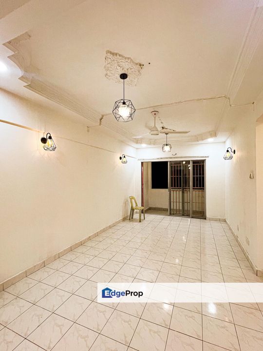 Brunsfield Riverview, Seksyen 13,Shah Alam, Partial Furnish, Near to MSU and LRT 3 , RM2,200, Selangor, Shah Alam