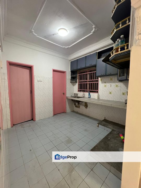 Brunsfield Riverview, Seksyen 13,Shah Alam, Partial Furnish, Near to MSU and LRT 3 , RM2,200, Selangor, Shah Alam