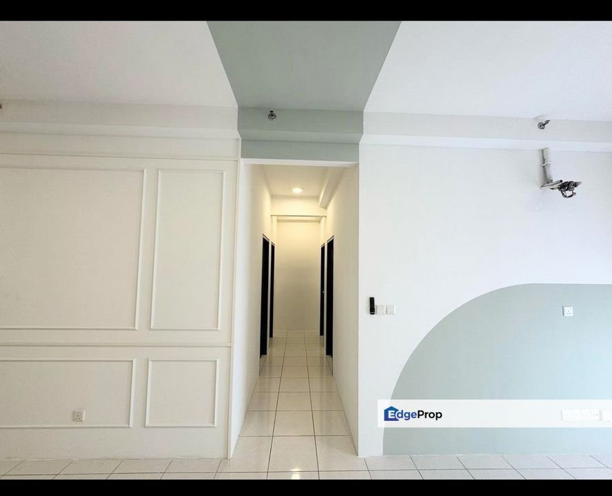 Renovated New Unit For Sale @ Kita Impian Apartment CyberSouth Dengkil Partial Furnish 3r2b ,RM309,000.00, Selangor, Dengkil
