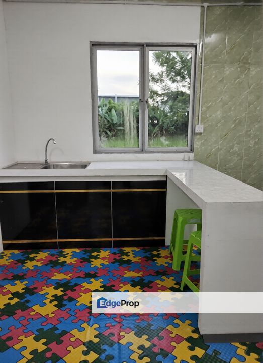 Partial Furnish CabinHouse Bukit Lanchong,Seksyen 28, Shah Alam, 2r1b, RM1200, Selangor, Shah Alam