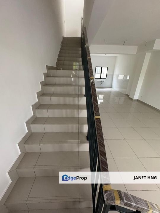 Urgent Sell 670k landed house in Rimbayu, Selangor, Telok Panglima Garang