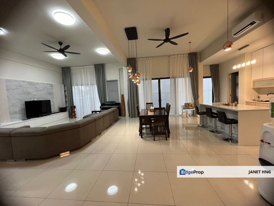 Dalia Bungalow at Telok Panglima Garang, Selangor, Telok Panglima Garang