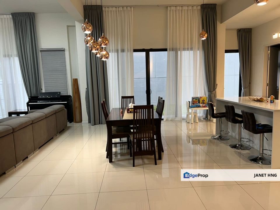 Dalia Bungalow at Telok Panglima Garang, Selangor, Telok Panglima Garang