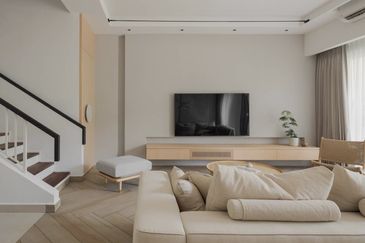 Luxurious Two-Story Home in Kota Kemuning Listed at 890K