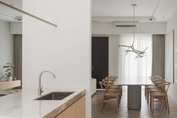 Luxurious Two-Story Home in Kota Kemuning Listed at 890K