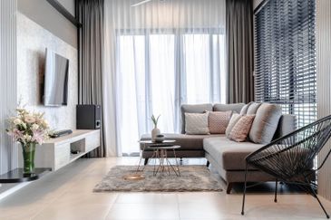 Luxurious Two-Story Home in Kota Kemuning Listed at 900K