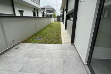 Freesia Residences @ Tropicana Aman