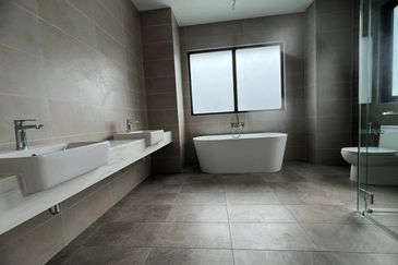 Freesia Residences @ Tropicana Aman